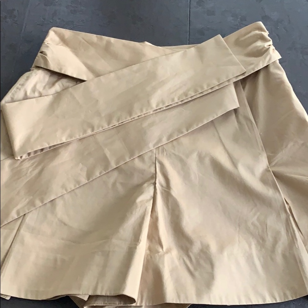 Women’s J Crew Skirt with Tie, Size 6.